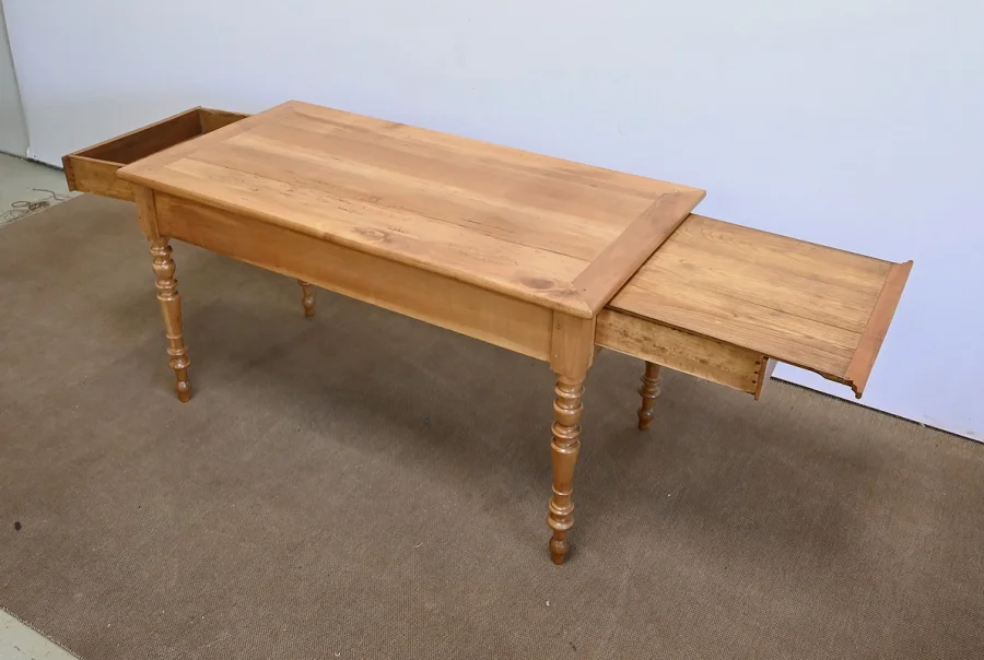 Table rectangulaire en Merisier Blond, style Louis-Philippe – 2ème partie XIXe