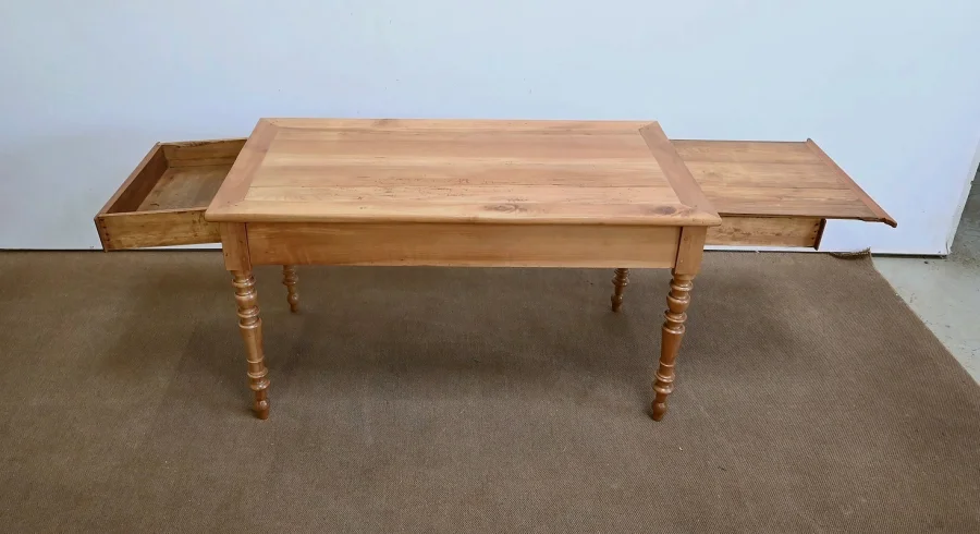 Table rectangulaire en Merisier Blond, style Louis-Philippe – 2ème partie XIXe