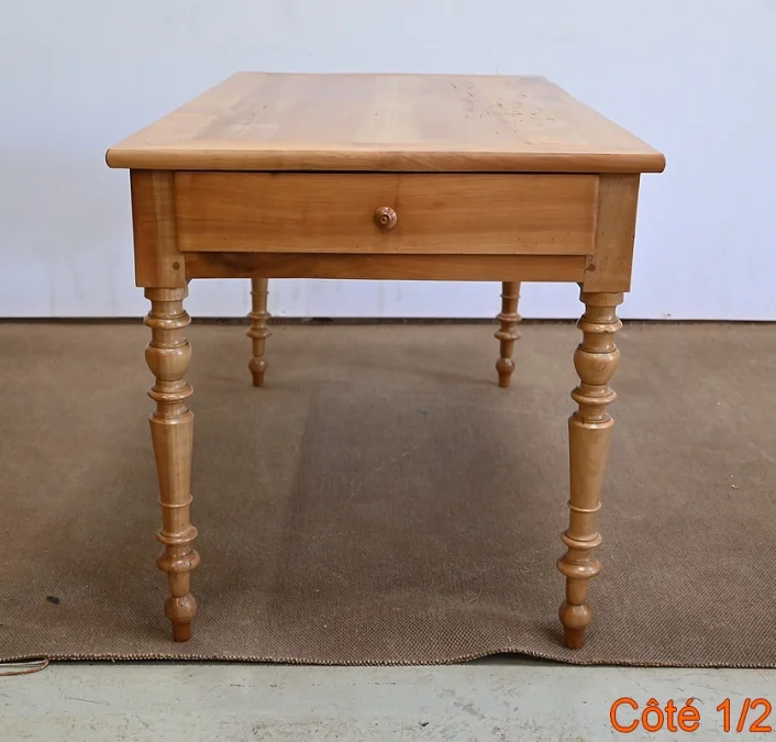 Table rectangulaire en Merisier Blond, style Louis-Philippe – 2ème partie XIXe