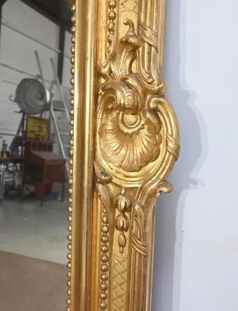 Important Miroir en Bois Doré, style Louis XV – Début XIXe