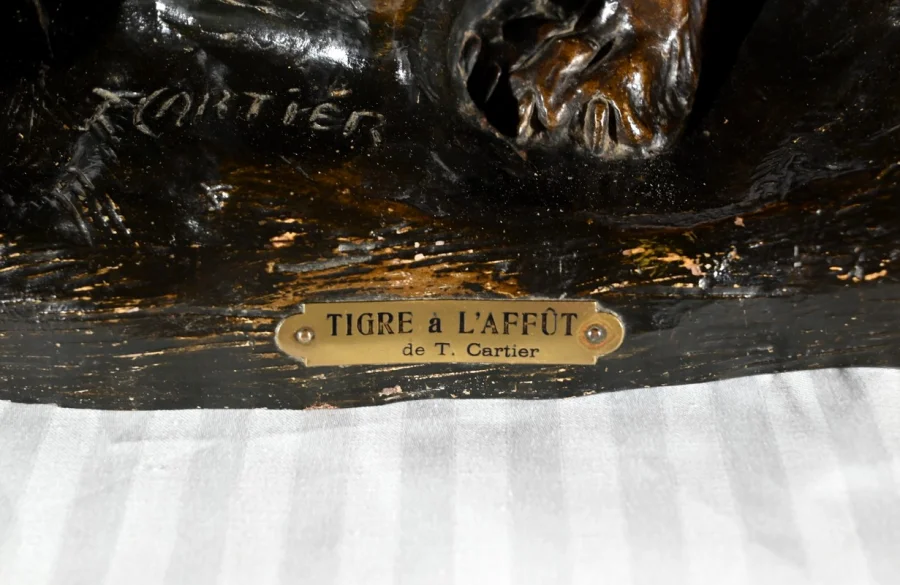 Steingut-Skulptur, signiert von Thomas CARTIER