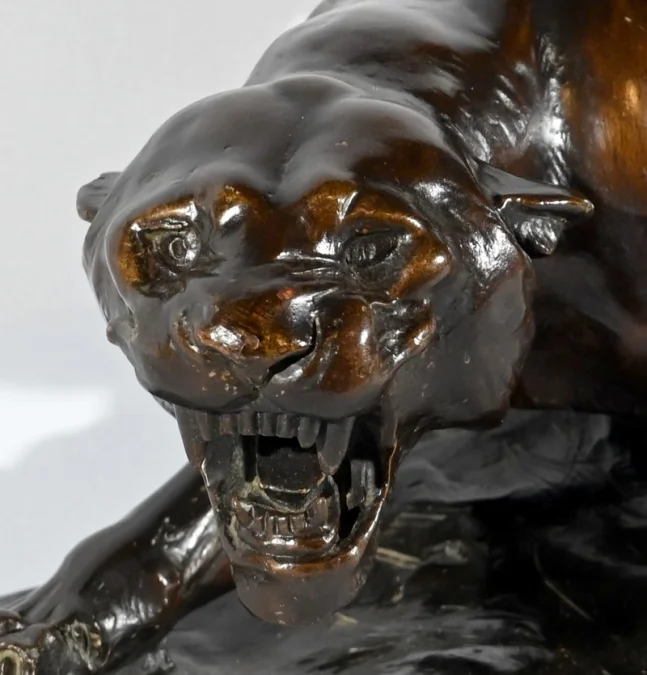 Steingut-Skulptur, signiert von Thomas CARTIER