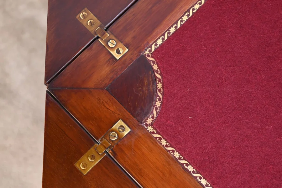 SWIVEL CARD TABLE