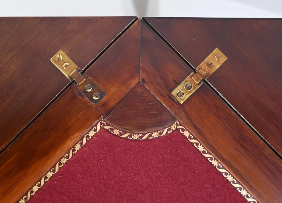 SWIVEL CARD TABLE