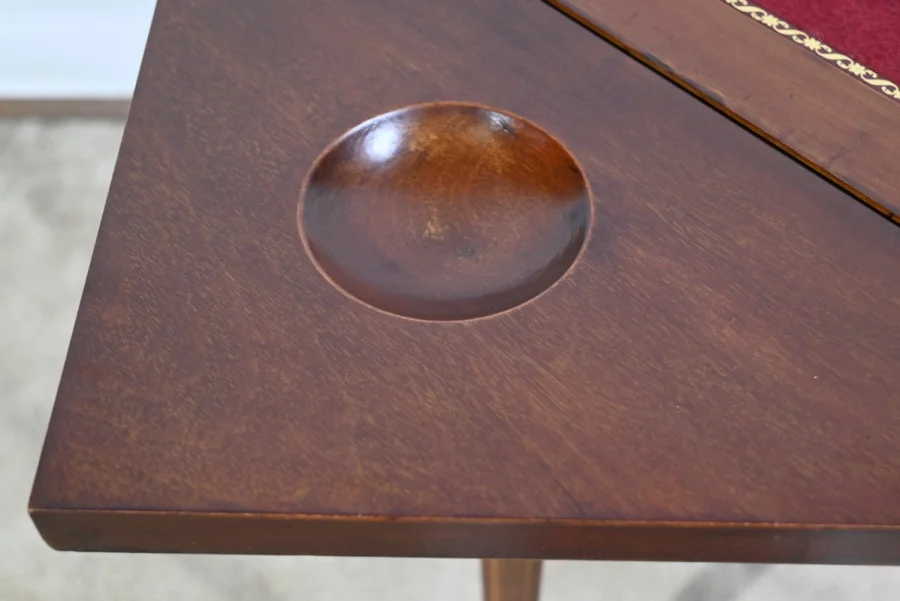 SWIVEL CARD TABLE