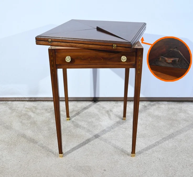 SWIVEL CARD TABLE