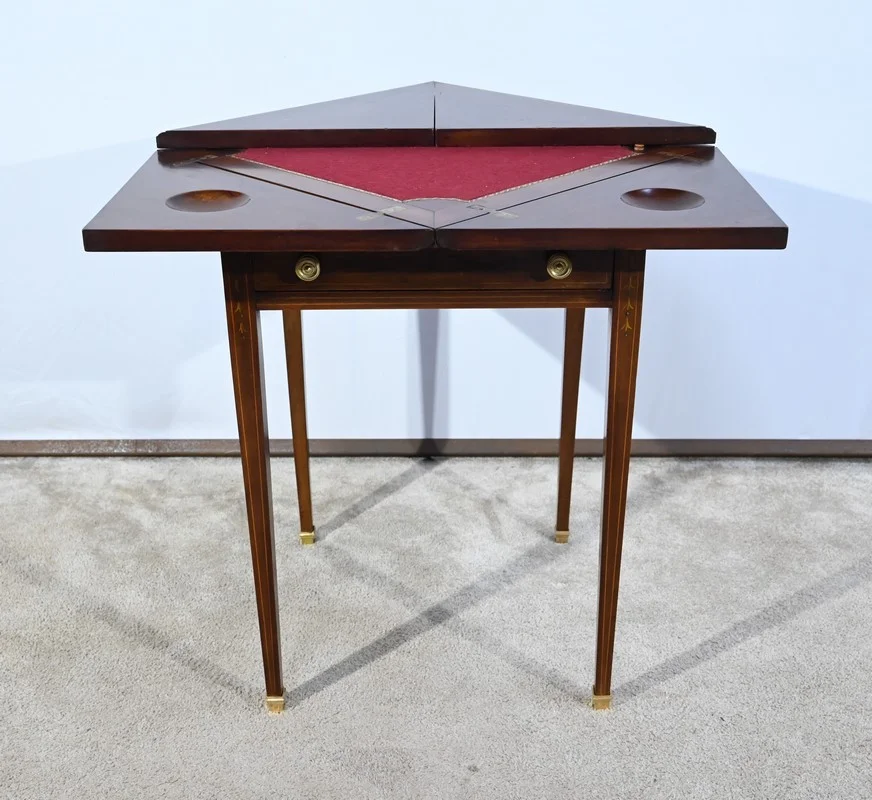 SWIVEL CARD TABLE