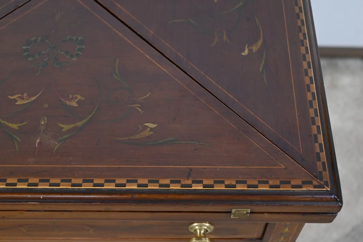 SWIVEL CARD TABLE