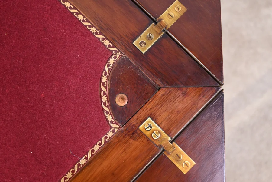 SWIVEL CARD TABLE