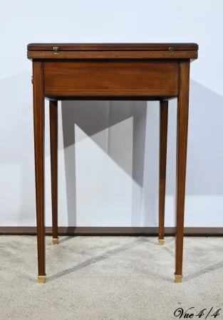 Table Mouchoir en Acajou Massif – 1920