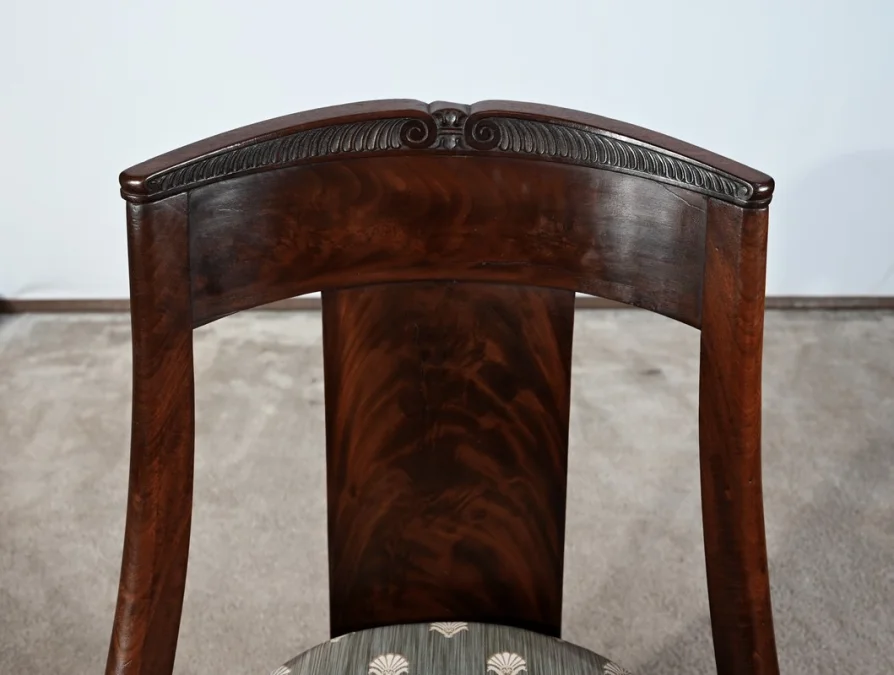 Suite de 4 Chaises Gondole en Acajou de Cuba, époque Restauration – Début XIXe