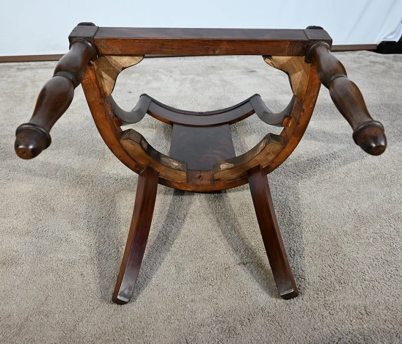 Suite de 4 Chaises Gondole en Acajou de Cuba, époque Restauration – Début XIXe