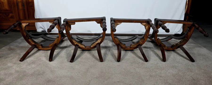 Suite de 4 Chaises Gondole en Acajou de Cuba, époque Restauration – Début XIXe
