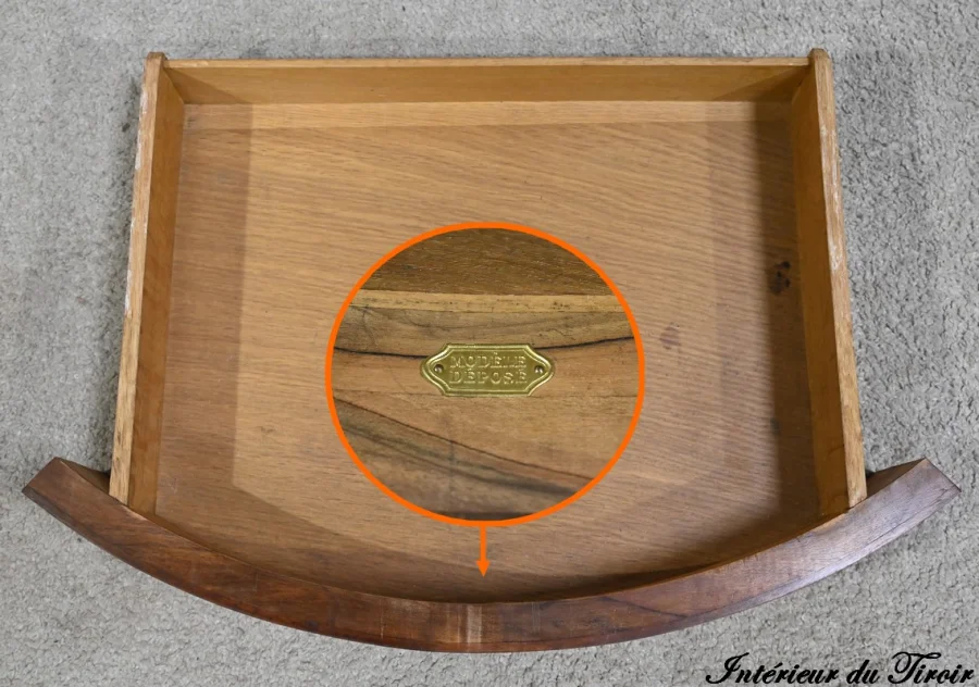 Table Demi-Lune en Noyer, style Louis XVI – Fin XIXe