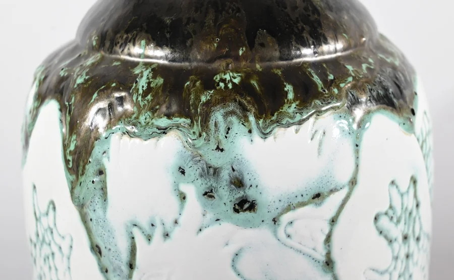 VASE signiert L.. ALAURENT