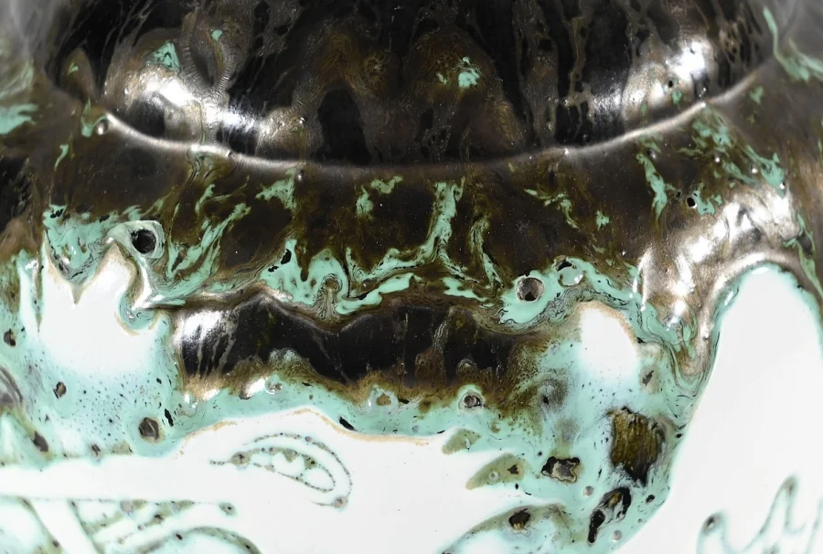 VASE signiert L.. ALAURENT