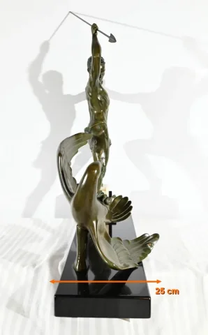 Bronze « Chasse à l’Aigle », signé J.de Roncourt, Art Déco – 1930