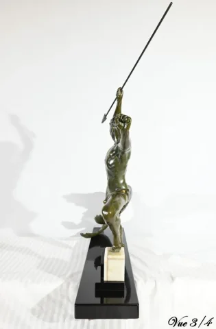 Bronze « Chasse à l’Aigle », signé J.de Roncourt, Art Déco – 1930