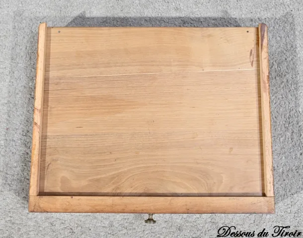 FRENCH DIRECTOIRE STYLE CABINET