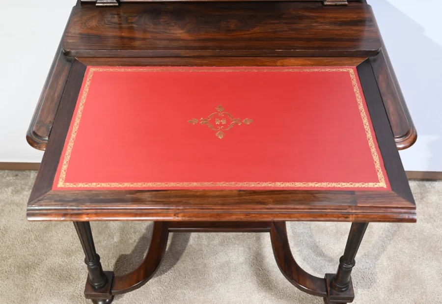 SCHREIBTISCH AUS DER NAPOLEON-III-ZEIT