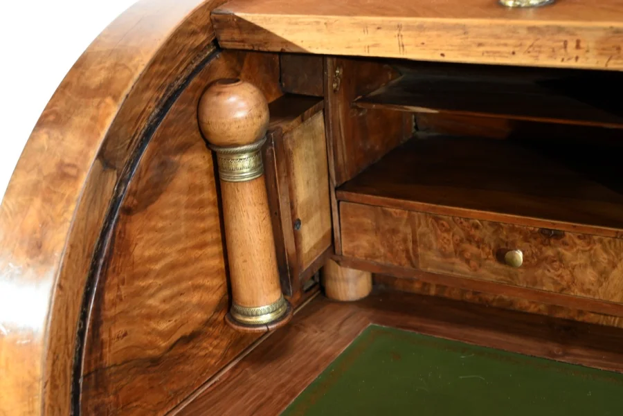 CYLINDER TOP DESK
