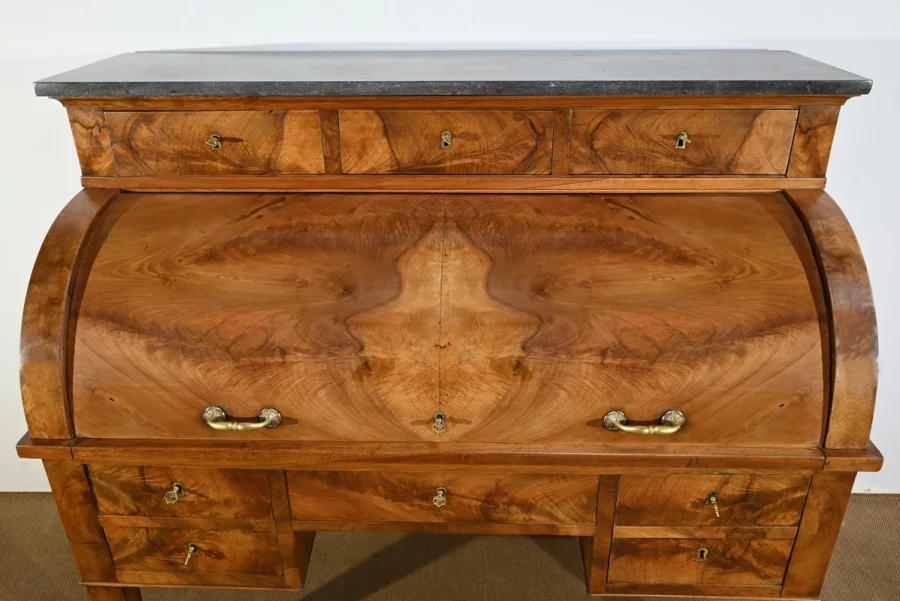 CYLINDER TOP DESK