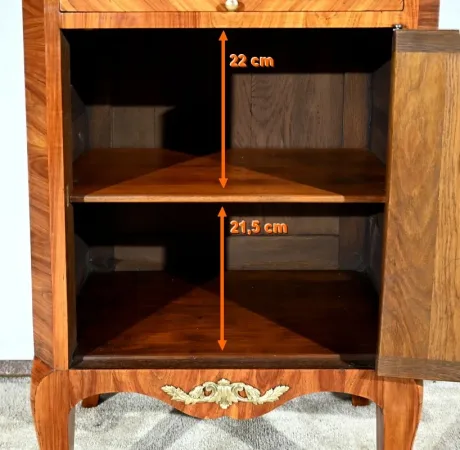 Petite Vitrine en Bois de Rose, style Transition Louis XV / Louis XVI – Début XXe