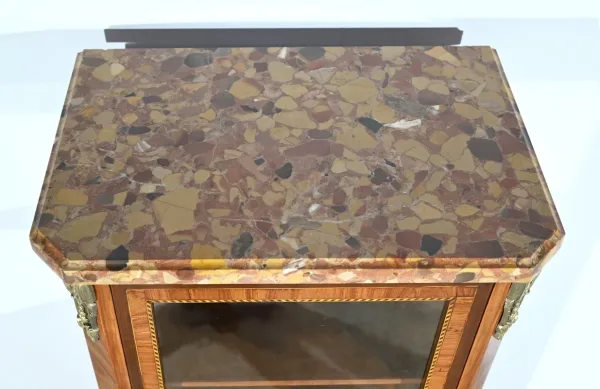 Petite Vitrine en Bois de Rose, style Transition Louis XV / Louis XVI – Début XXe