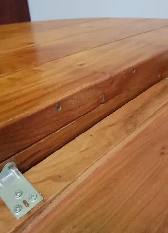 AUSZIEHBARER ULME-TISCH