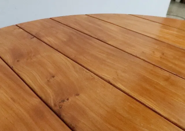 AUSZIEHBARER ULME-TISCH