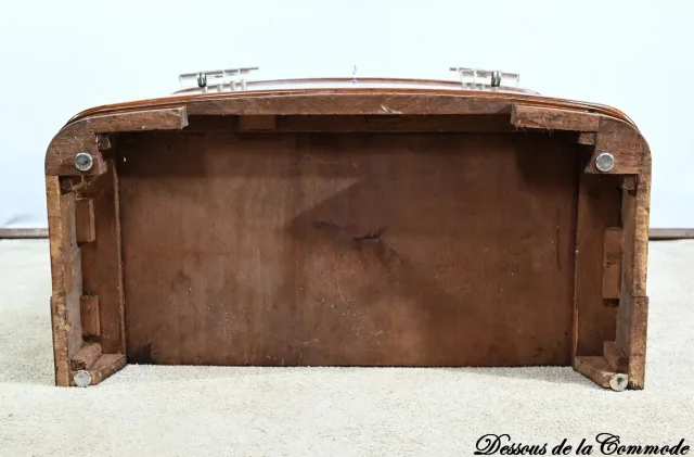 ART DECO PERIOD  CHEST OF DRAWERS