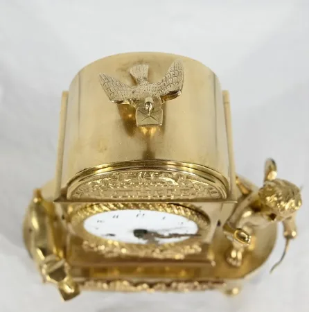 Petite Pendulette de Voyage en Bronze Doré,  époque Empire -  Début XIXe