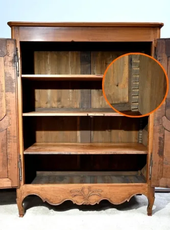 Armoire dite « Bassette » en Merisier et Chêne – Début XIXe