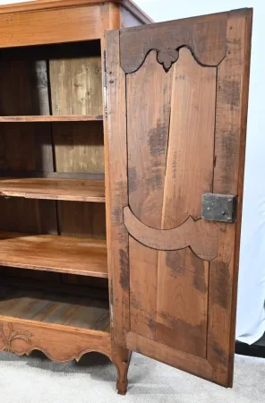 Armoire dite « Bassette » en Merisier et Chêne – Début XIXe
