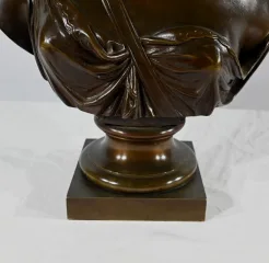 BRONZEN BEELDJE naar HOUDON