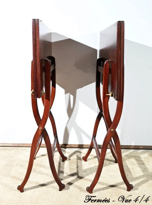 Paire de Tables de Jeux en Acajou, estampillées H.J. Linton – 1920