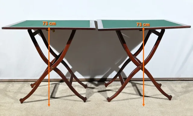 Paire de Tables de Jeux en Acajou, estampillées H.J. Linton – 1920
