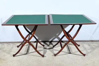 Paire de Tables de Jeux en Acajou, estampillées H.J. Linton – 1920