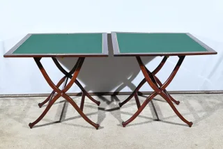 Paire de Tables de Jeux en Acajou, estampillées H.J. Linton – 1920