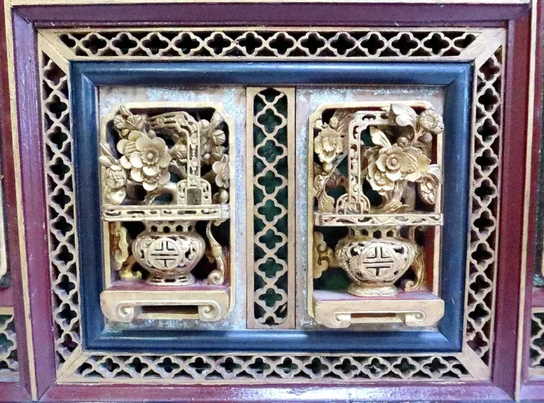 Grand Panneau Asiatique en Bois laqué, Chine – Fin XIXe