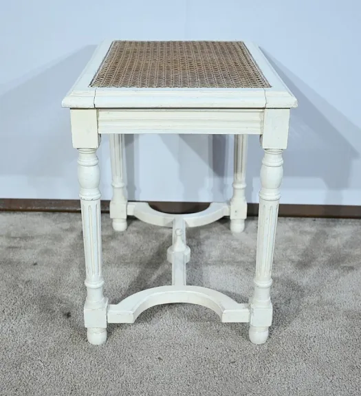 Petit Siège Rectangulaire en Bois réchampi, style Louis XVI – 1920