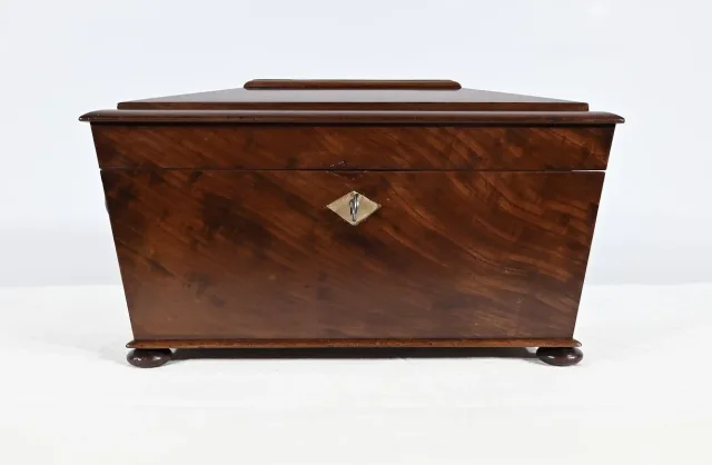 Rare Coffret à Thé Anglais ‘’Tea Caddy ‘’ en Acajou  – Milieu XIXe