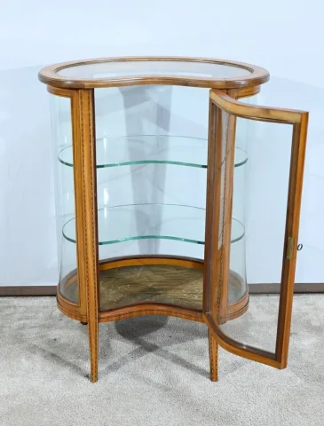 NIERVORMIGE DISPLAYKAST