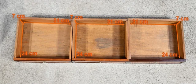 Petite Table Chiffonnière en Acajou et Loupe d'Amboine, époque Louis XVI – Fin XVIIIe