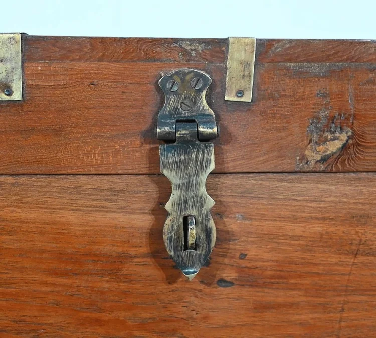 TEAK-TRUHE