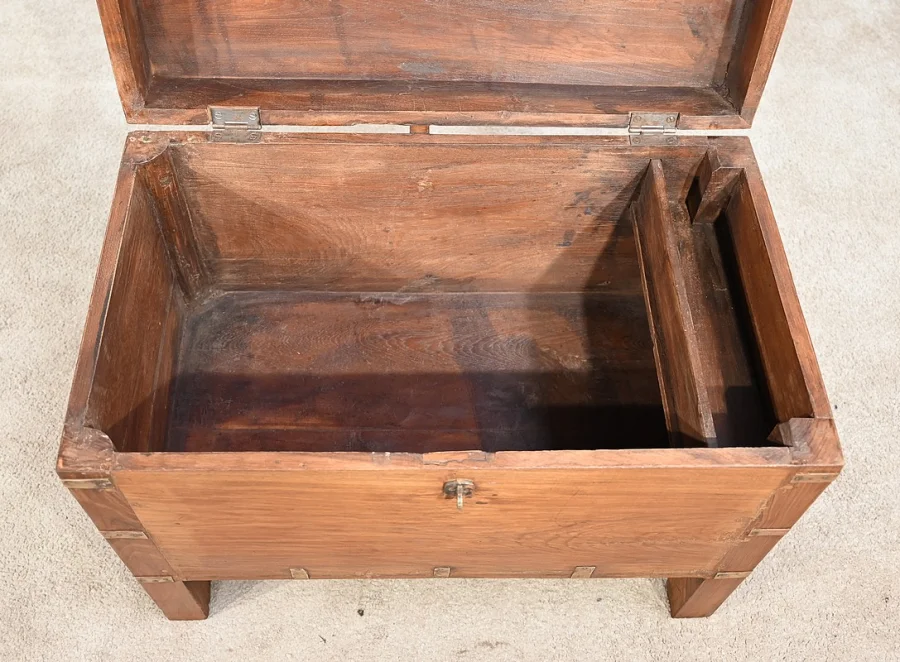 TEAK-TRUHE