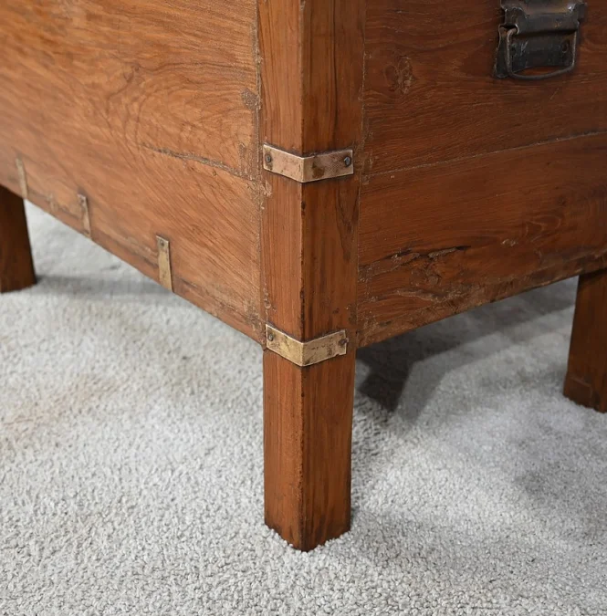 TEAK-TRUHE