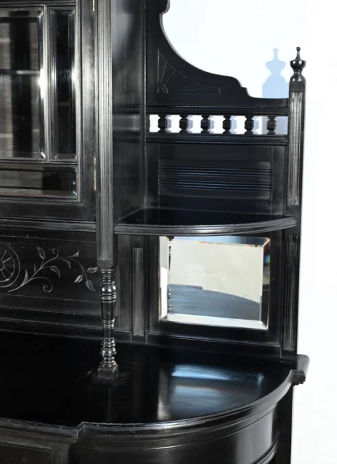 NAPOLEON III STYLE CABINET