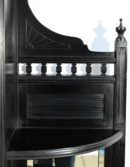 Meuble d’Entre Deux en Poirier Noirci, style Napoléon III – Fin XIXe