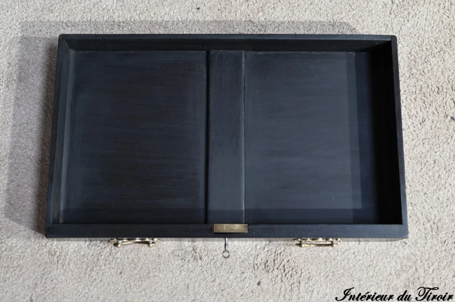 NAPOLEON III STYLE CABINET